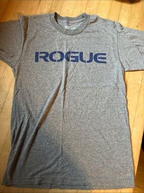Rogue Heather Gray Short Sleeve Tee with Navy Logo
